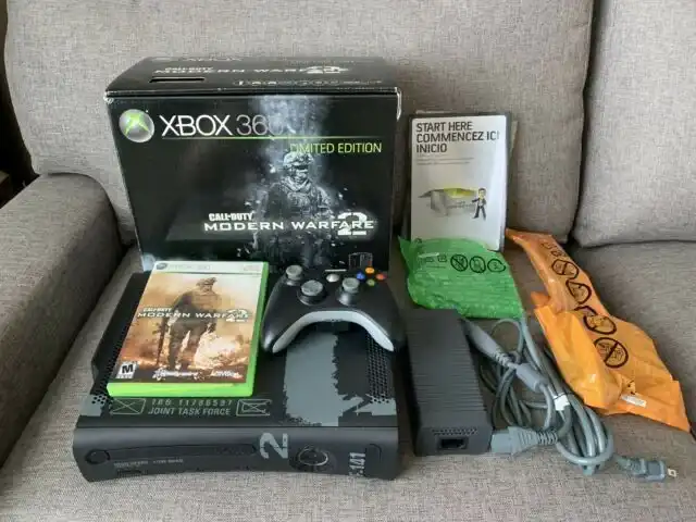 Microsoft Xbox 360 Live Call of Duty Modern Warfare 2 Video Game