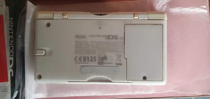 Nintendo factory DS Lite Pink Pokémon Bundle