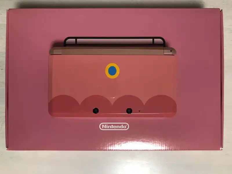 Nintendo 3DS Club Nintendo Peach Console [EU] - Consolevariations