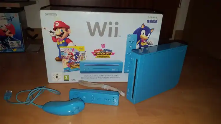  Nintendo Wii Mario & Sonic at the London 2012 Olympic Games Limited Edition Pack