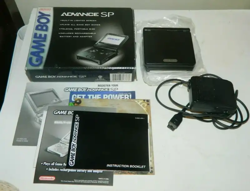  Nintendo Game Boy Advance SP Onyx Console [NA]