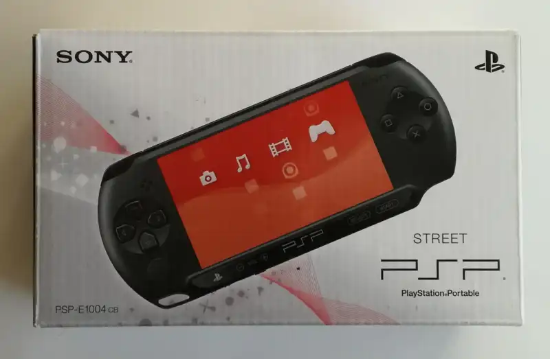  Sony PSP Street E1004 Console