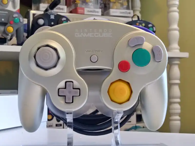  Nintendo GameCube Starlight Gold Controller