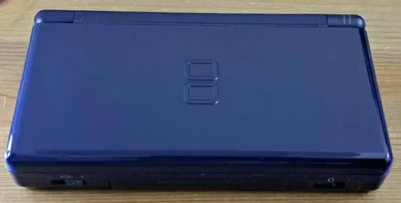 Nintendo DS Lite Enamel Navy Console [HK] - Consolevariations