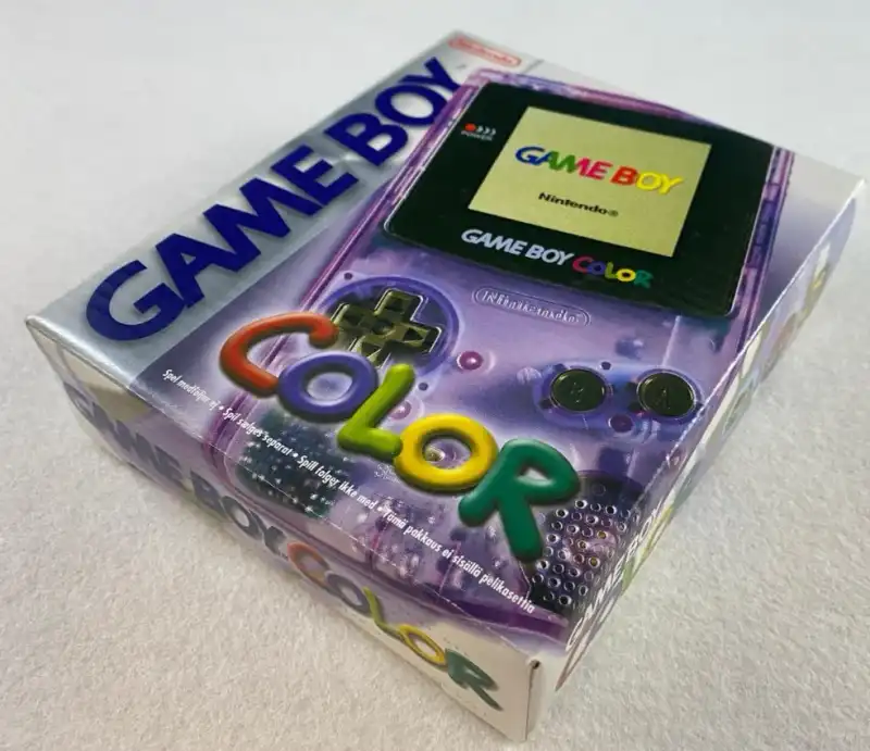 Nintendo Game Boy Pocket Atomic Purple Console - Consolevariations