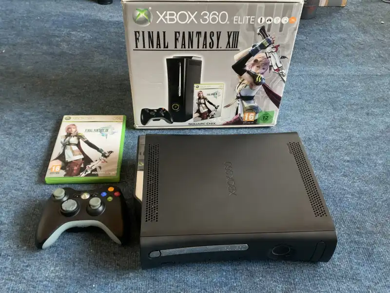  Final Fantasy XI The Ultimate Collection - Xbox 360 :  Everything Else