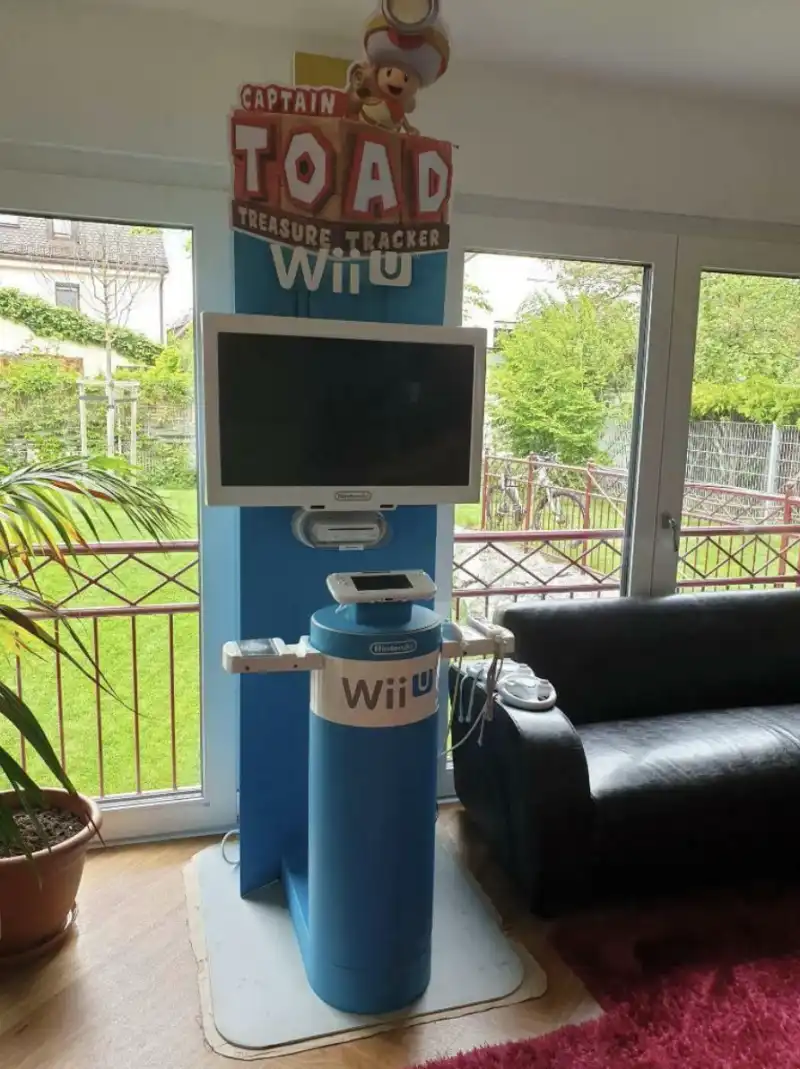  Nintendo Wii U Kiosk [EU]