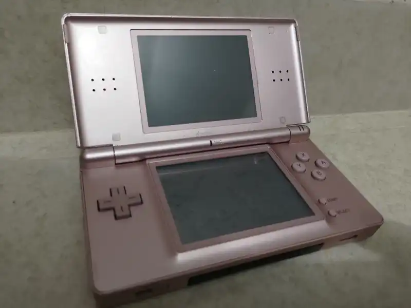 Nintendo ds lite store rose gold