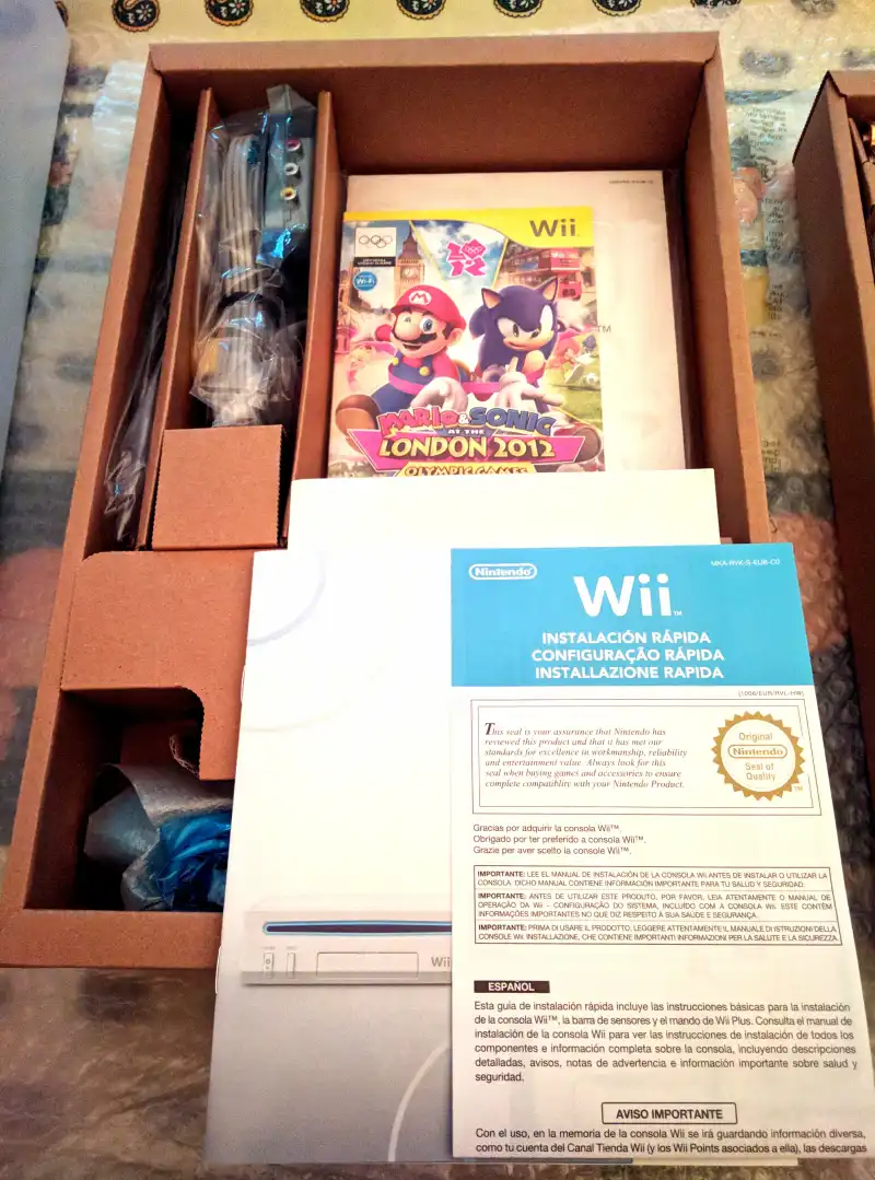Limited Edition Nintendo Wii Console - Blue - Mario & Sonic London