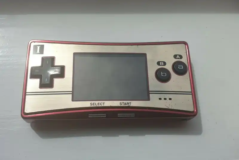 iQue Game Boy Micro 20th Anniversary Console - Consolevariations