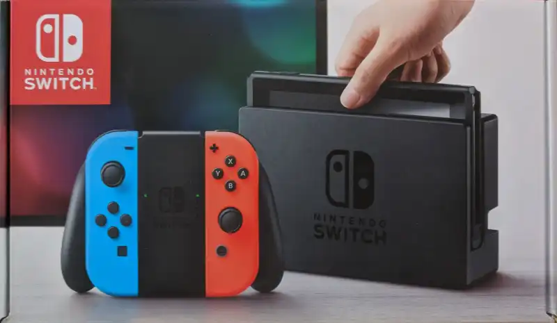  Nintendo Switch Neon Blue/Red Console [UK]