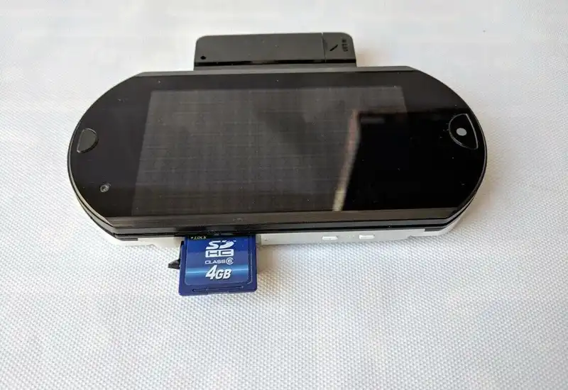 Sony PS Vita DEM-3000H Prototype Development Kit - Consolevariations