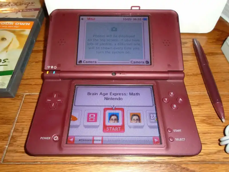 Nintendo DSi Matte Red Console - Consolevariations