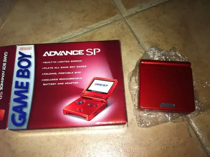  Nintendo Game Boy Advance SP Flame Red Console