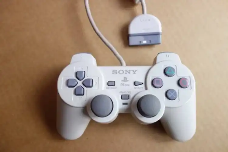 Sony PlayStation Slimline Grey Controller [NA]