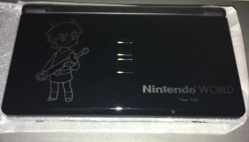  Nintendo DS Lite Nintendo World Store Zelda Console