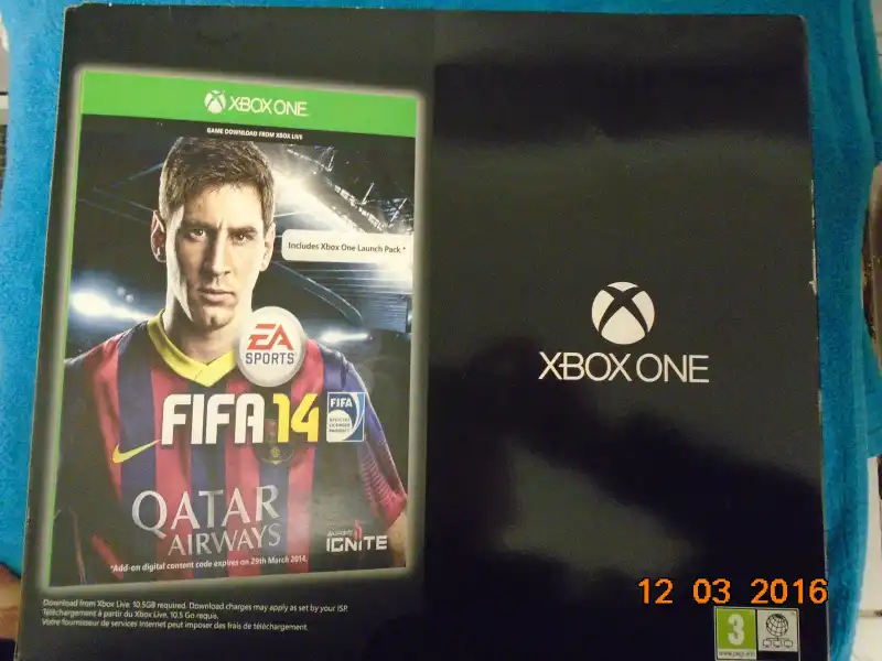  Microsoft Xbox One Fifa 14 Bundle