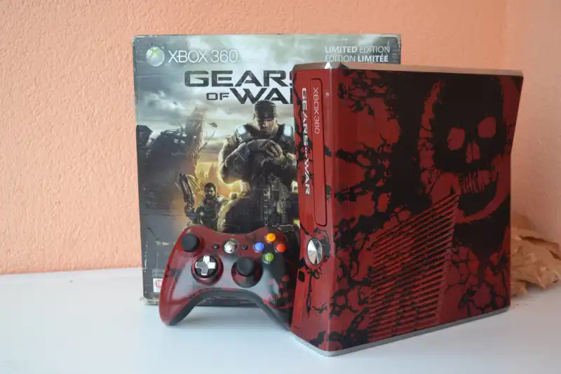 Microsoft Xbox 360 Gears of War 3 Limited Edition Console Bundle
