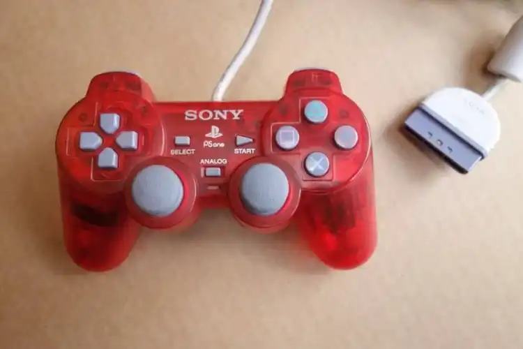 Sony PlayStation Slimline Clear/Red Controller [EU]